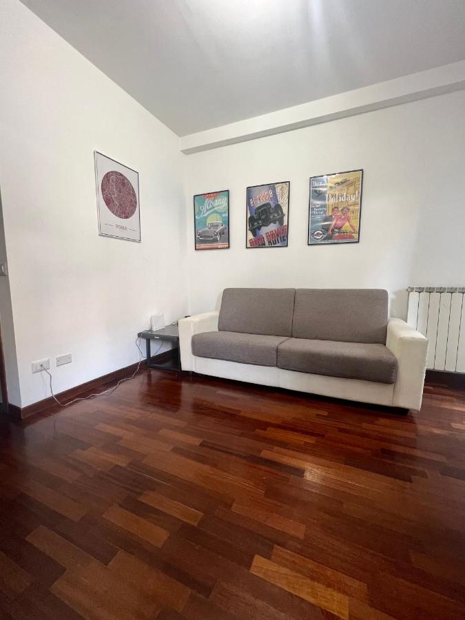 Ponte Milvio - Flat With Terrace Appartement Rome Buitenkant foto