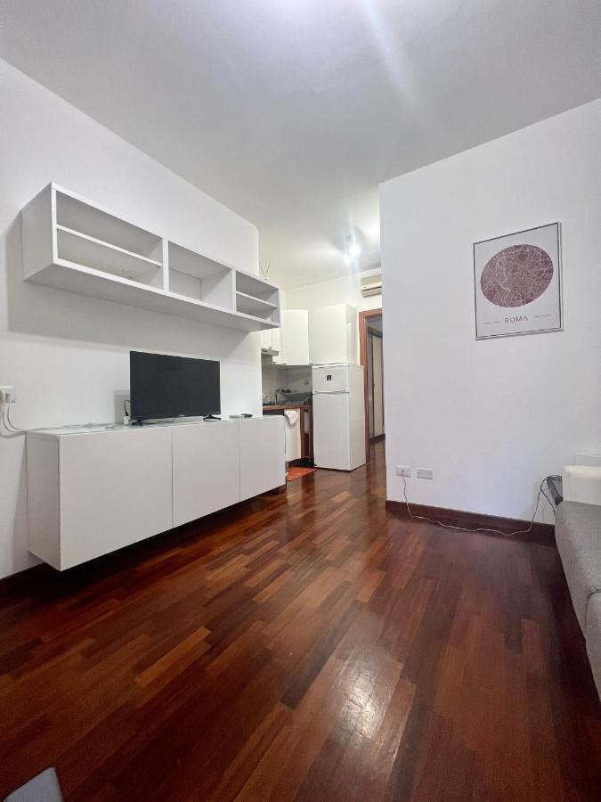 Ponte Milvio - Flat With Terrace Appartement Rome Buitenkant foto