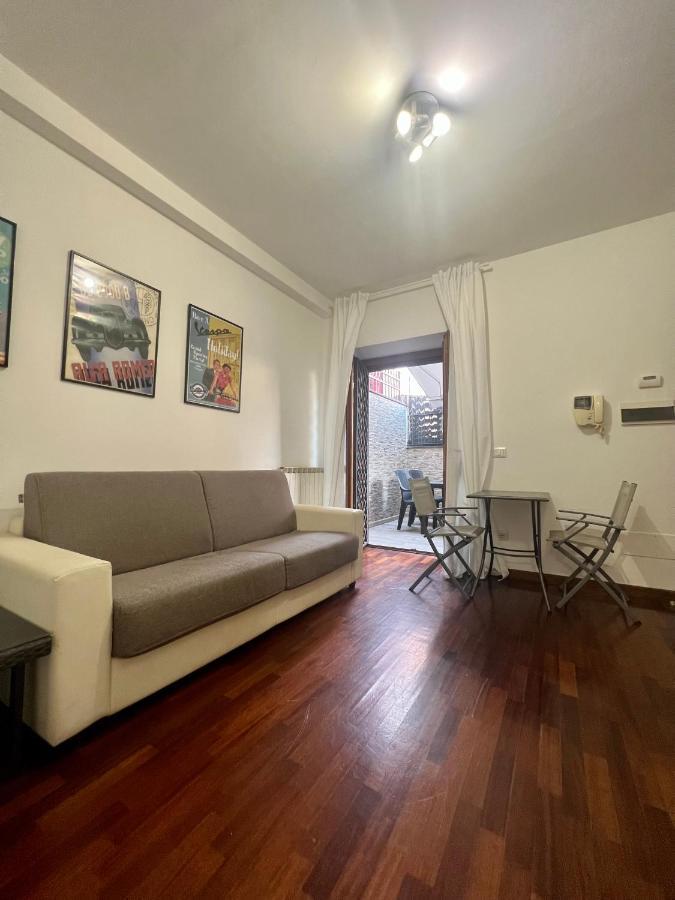 Ponte Milvio - Flat With Terrace Appartement Rome Buitenkant foto